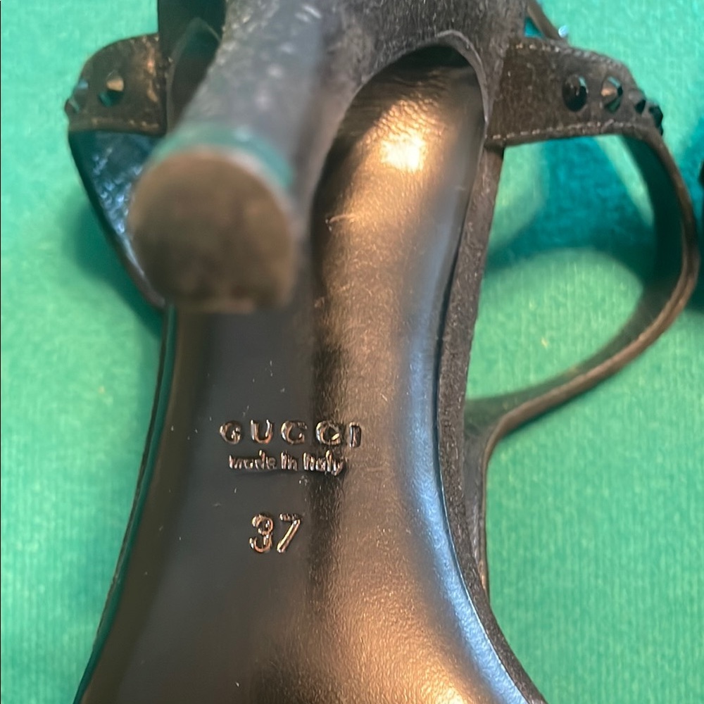 Gucci Black Crystal Suede T-Strap Women's Sandals - Picture 7 of 9